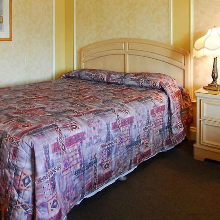 Hotel Travelodge By Wyndham Victoriaville Εξωτερικό φωτογραφία