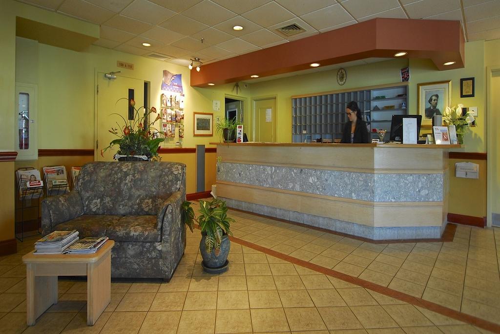 Hotel Travelodge By Wyndham Victoriaville Εξωτερικό φωτογραφία